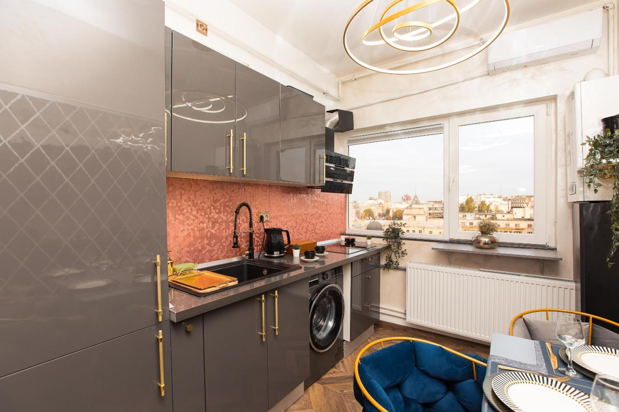 Royalty Apt With City Views On Calea Victoriei Bucharest Exterior photo
