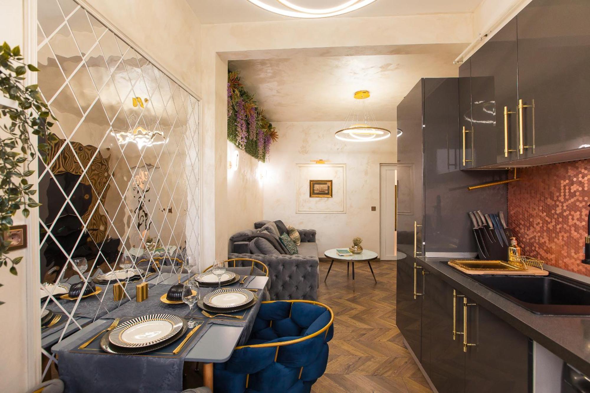 Royalty Apt With City Views On Calea Victoriei Bucharest Exterior photo
